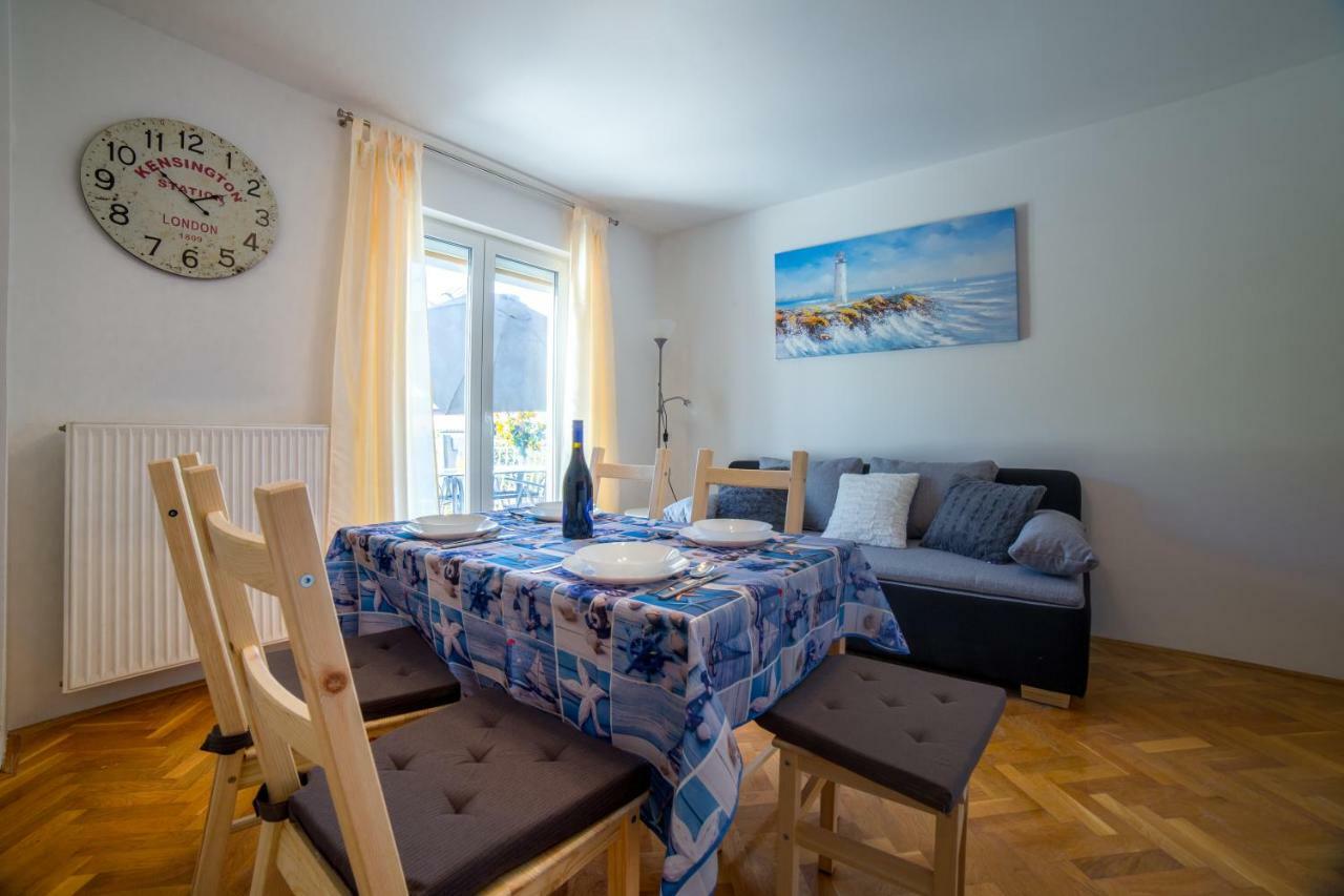 Apartments Raspolic Kastav Exteriör bild